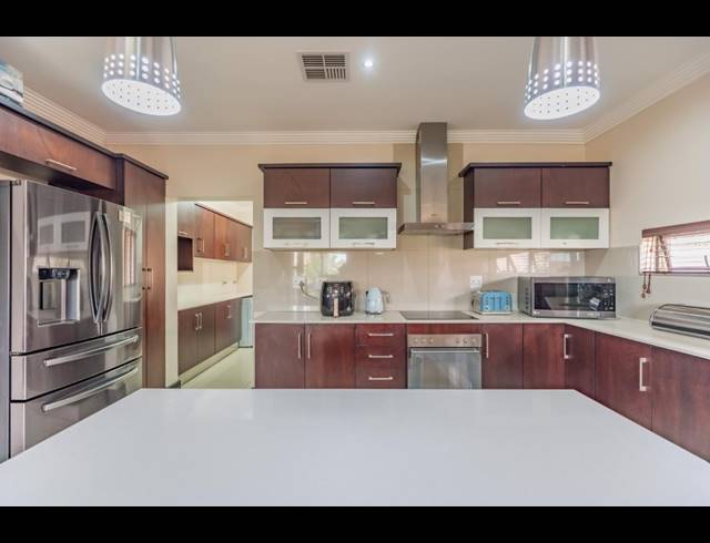 3 BEDROOM HOUSE TO LET IN IZINGA